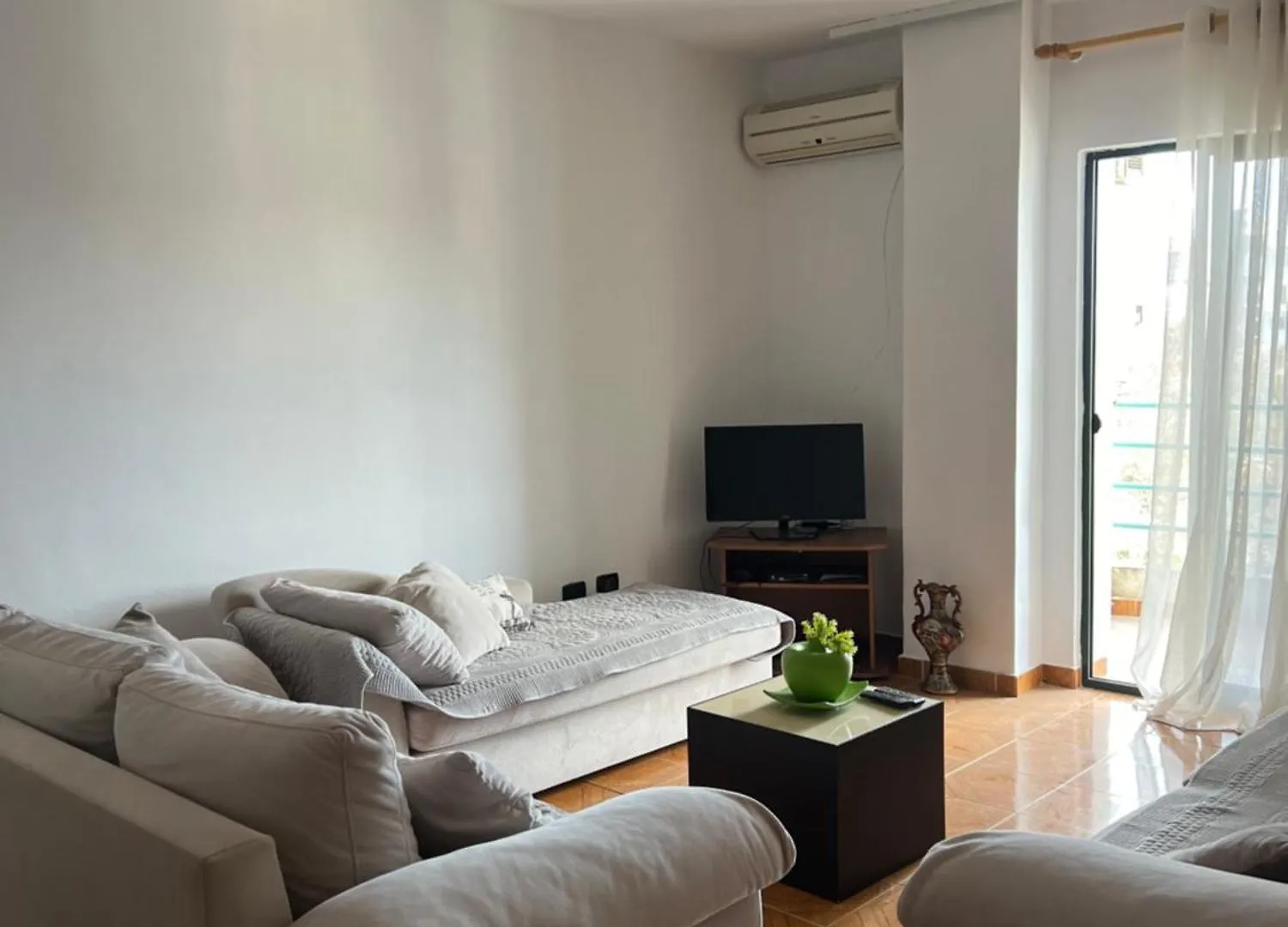 Apartment Zoi Golem  Albanien